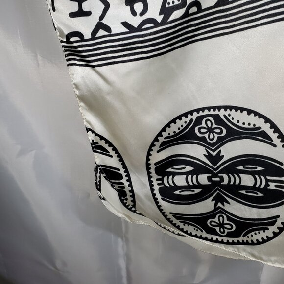 Sante Classics Kaftan Long Pullover White Black Ancient Hieroglyphics OSFM - Picture 9 of 9